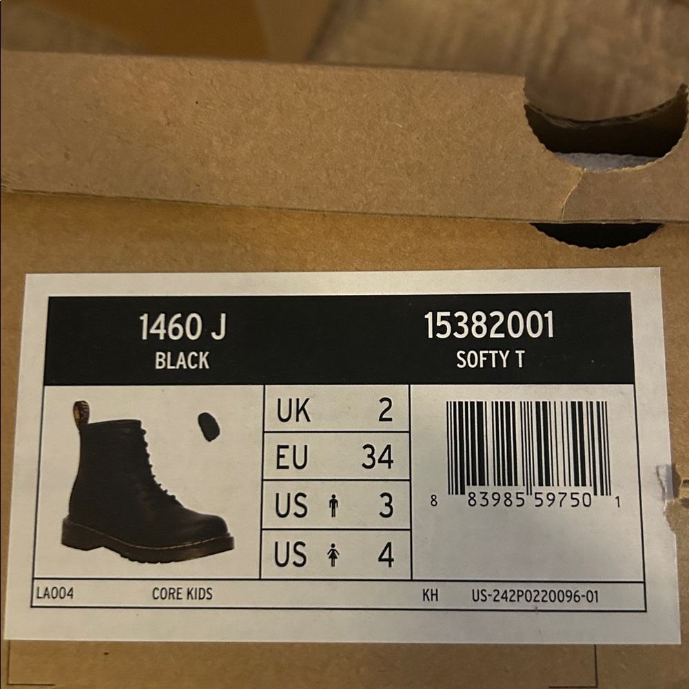 Dr. Martens- 1460 J, black, softy t, 5 women sw - Picture 6 of 6